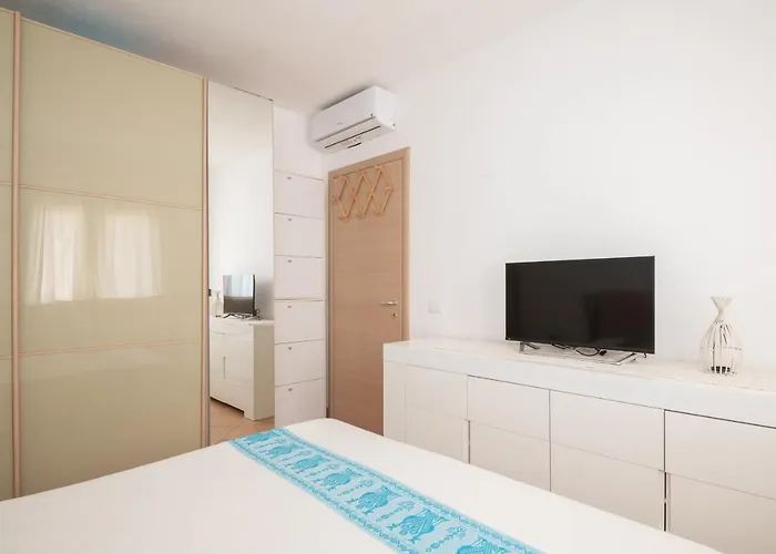 Myrsine 54 - Klodge Apartment